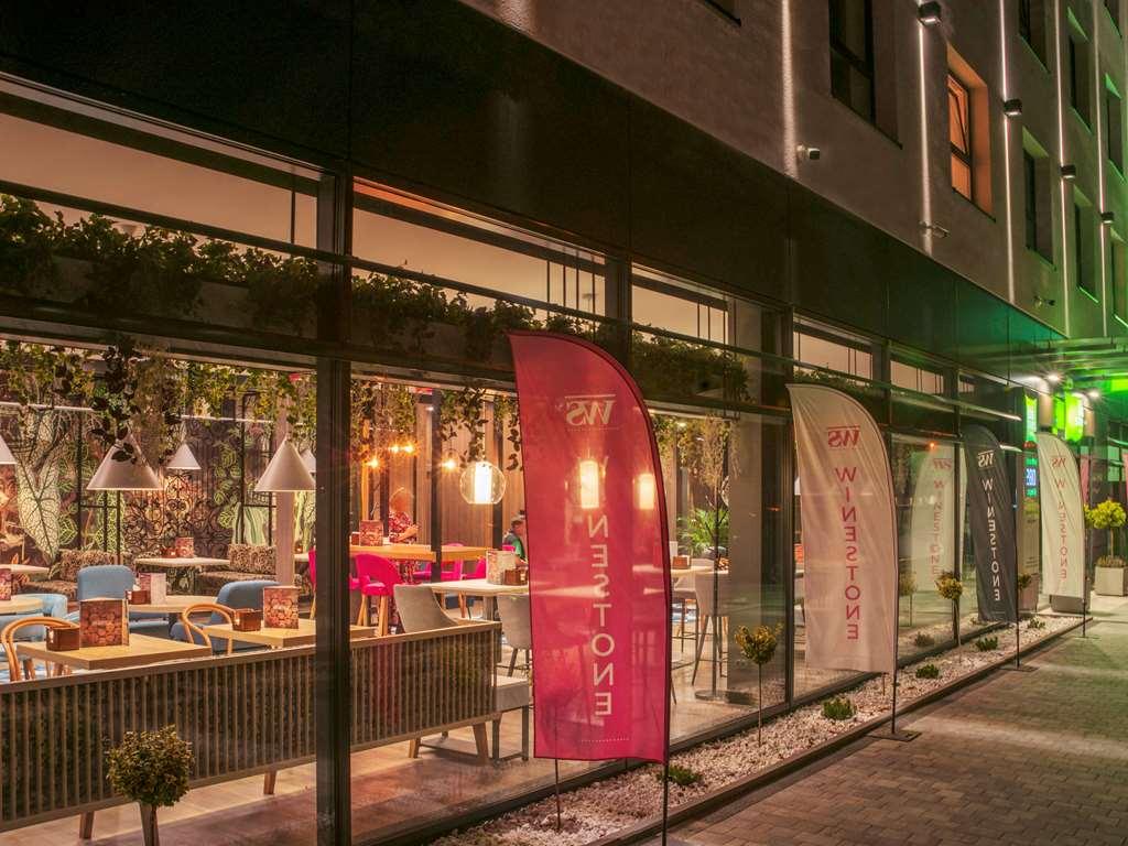 Ibis Styles Krakow East Hotell Restaurang bild