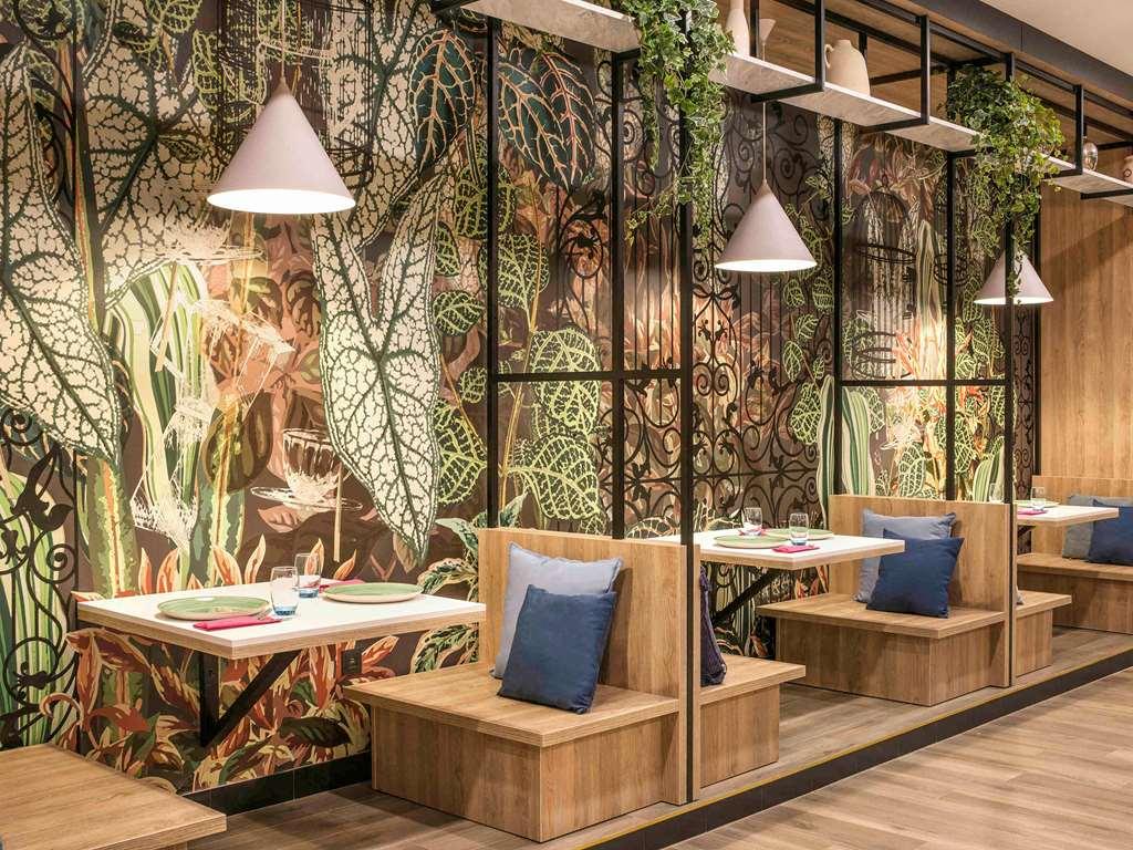 Ibis Styles Krakow East Hotell Restaurang bild